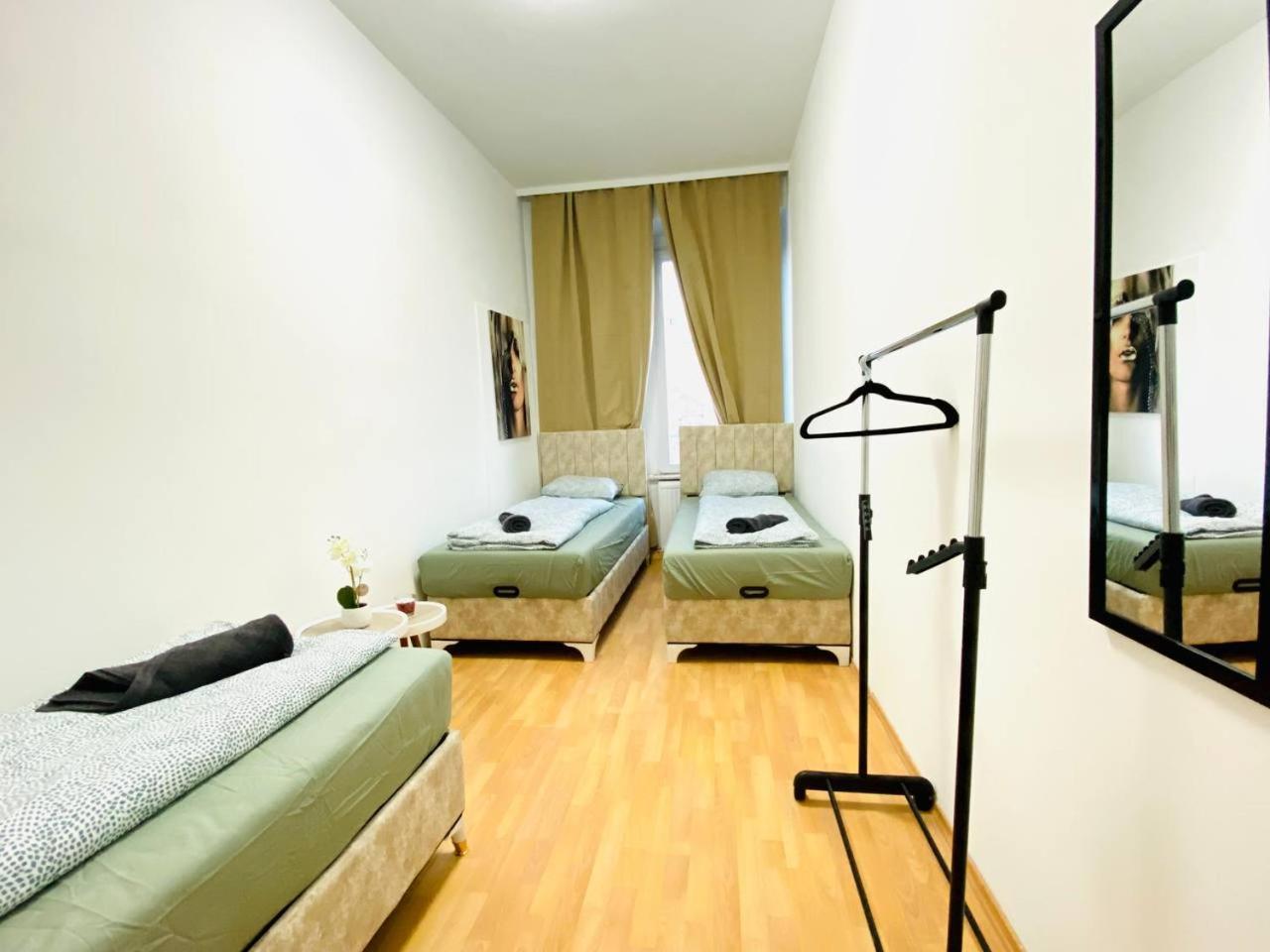 Comfortable Room In The 23Rd District Of Vienna Fr4 Εξωτερικό φωτογραφία
